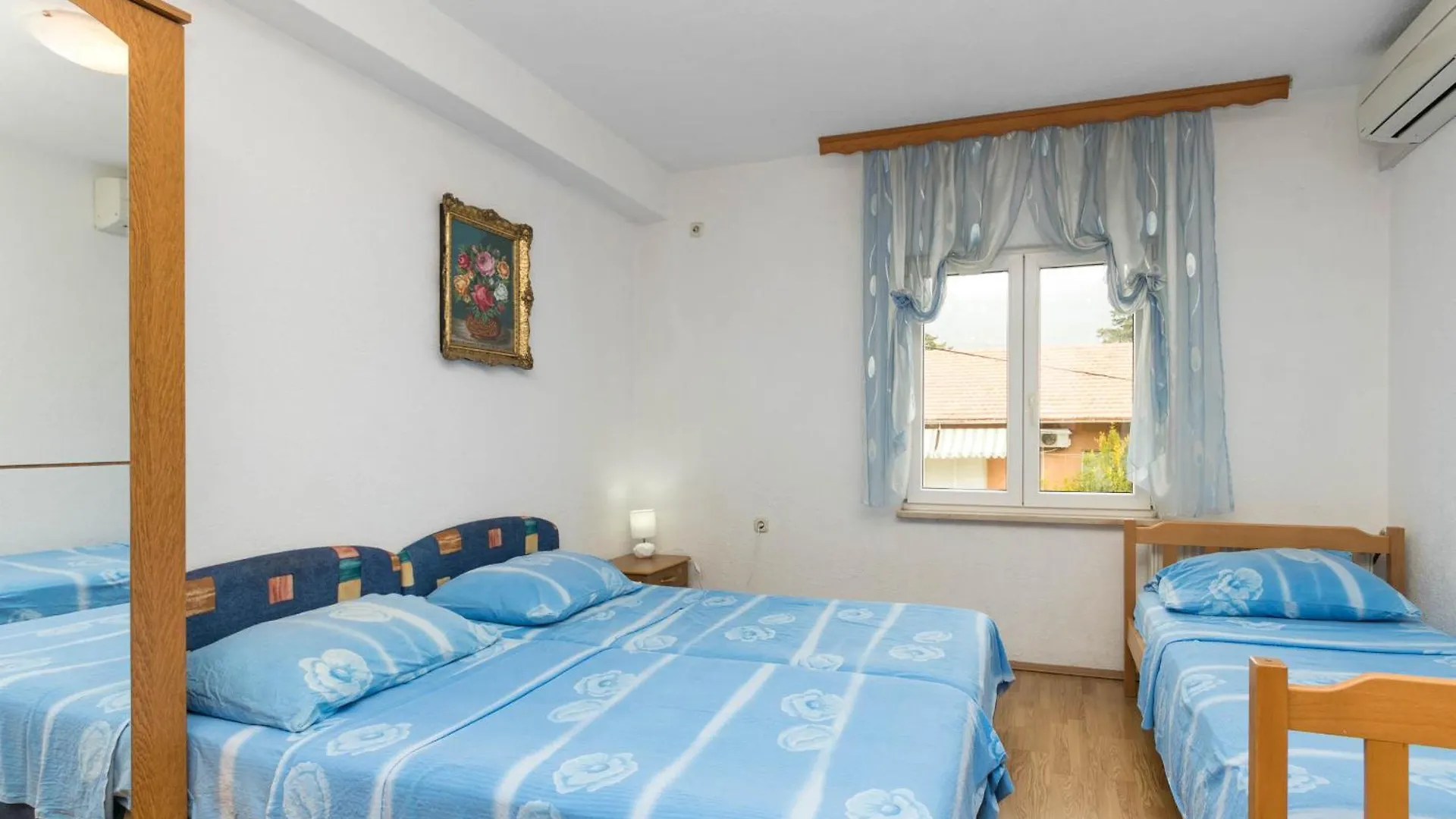 Apartments Cipetic Kastela Hırvatistan