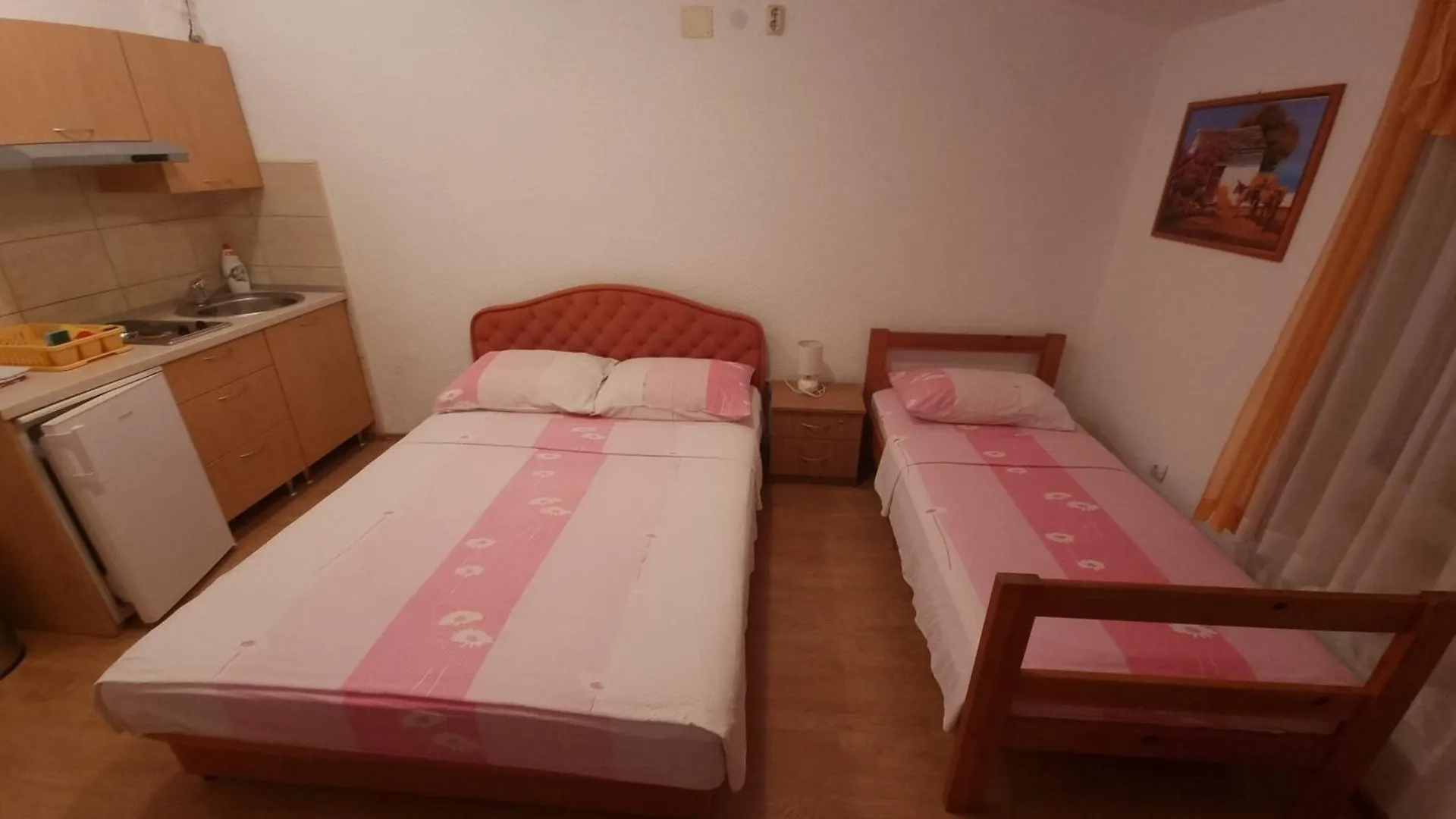 Apartments Cipetic Kastela 0*,  Hırvatistan