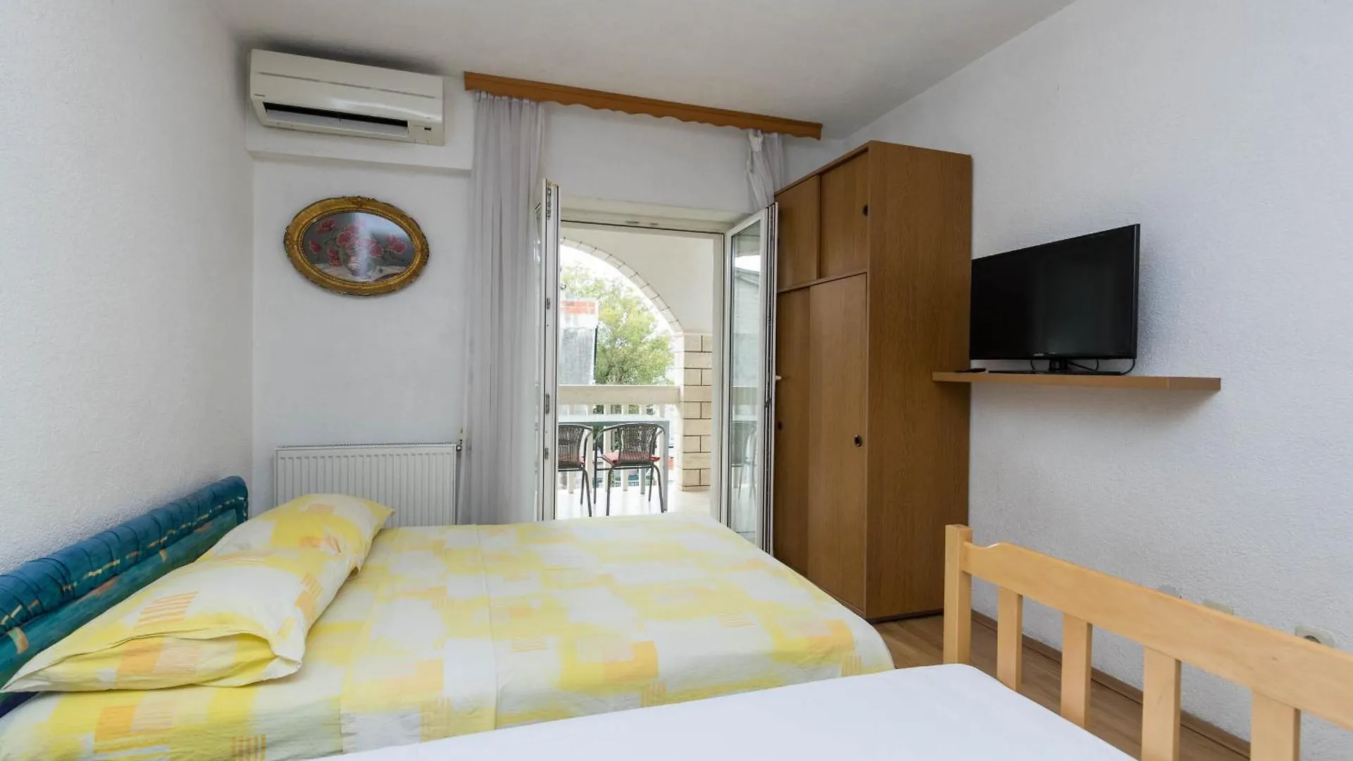 Apartments Cipetic Kastela