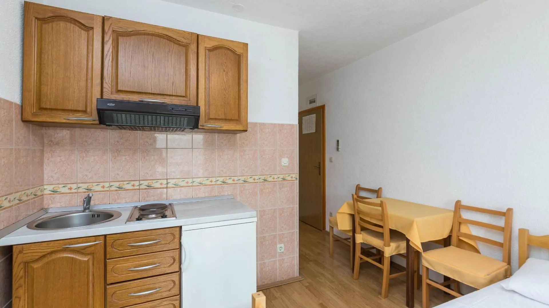 Apartments Cipetic Kastela